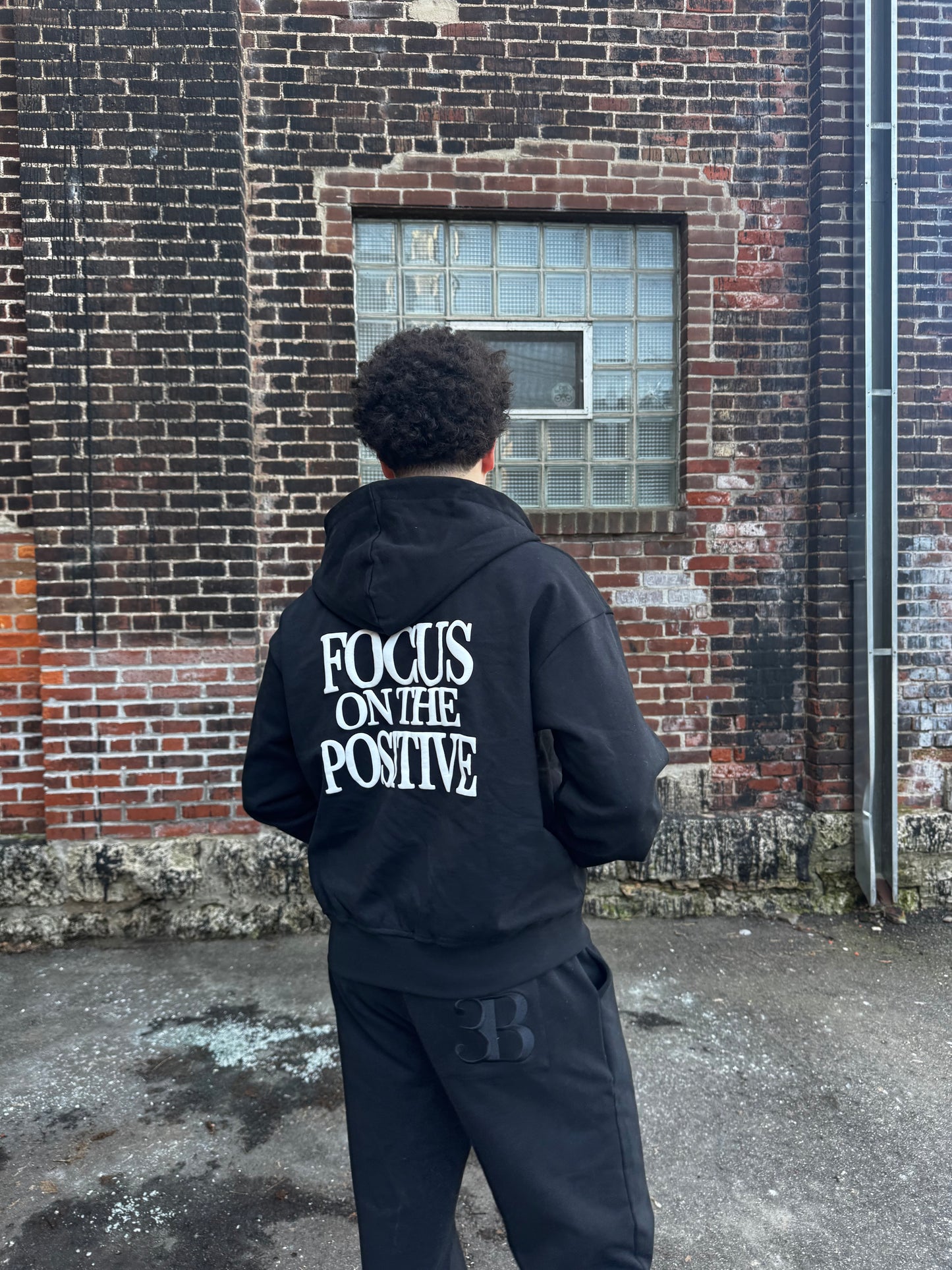 Focus On The Positive Zip Up Black